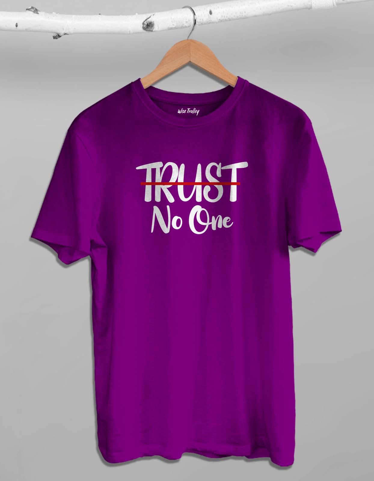 "Trust No One" Graphic Printed T-shirt